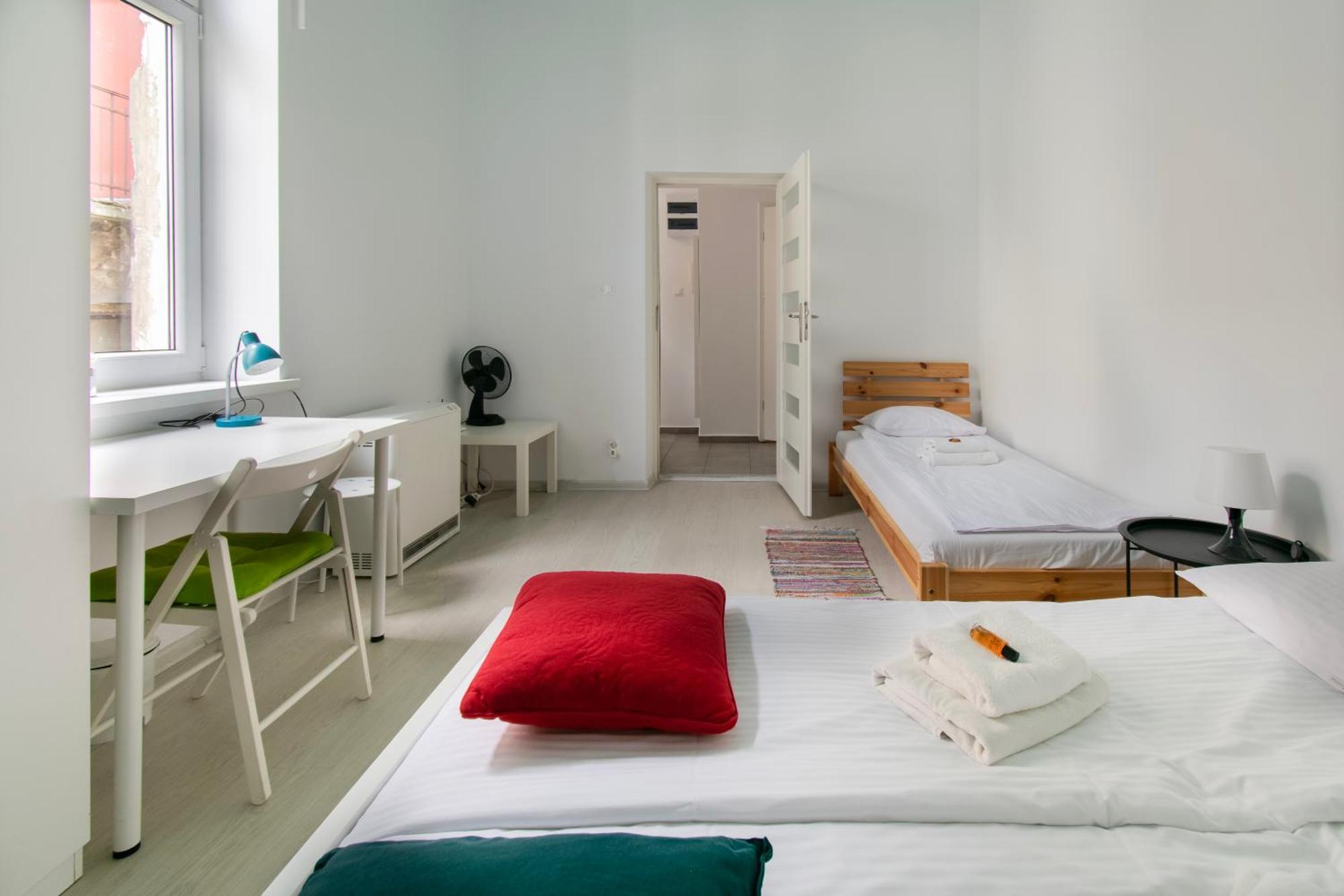 Light Apartment Zyblikiewicza Street คราคูฟ ภายนอก รูปภาพ